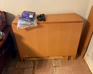 Folding Drop Leaf Dining Table with 4 Chairs 