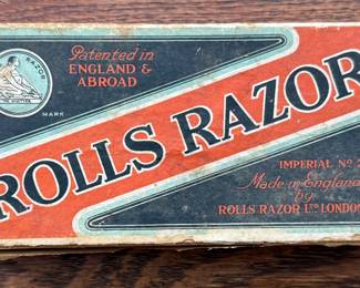 Vintage Rolls Razor