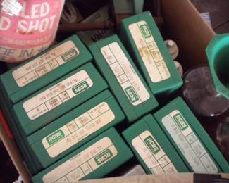 Bullet loading equipment