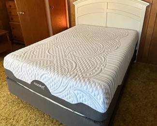 Full size Bed with Serta iComfort EFX Mattress Boxspring and Arched White Painted Headboard
