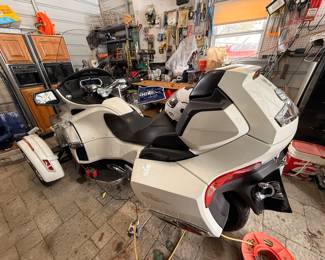 Can-Am Spyder:
Highest and Best Offer on the Can-Am Spyder Limited is due in writing by Saturday, March 7 at 3:00 PM.