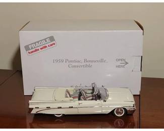 DANBURY MINT 1959 Pontiac Bonneville