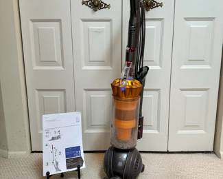 DYSON DC40 Vacuum