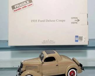 DANBURY MINT LE 1935 Ford Deluxe Coupe