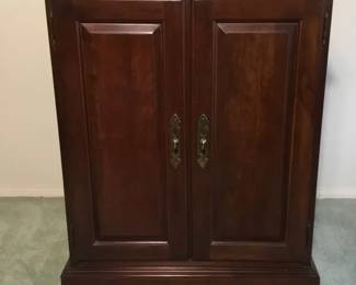 ETHAN ALLEN TV Stand