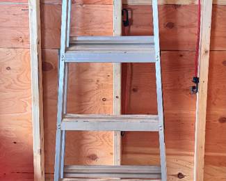 Keller  Ladder, 92 Series Model Model 928 with Traction Tred steps