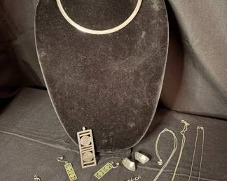 337 Charming Sterling