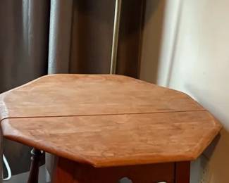 506 Accent Table Lamp