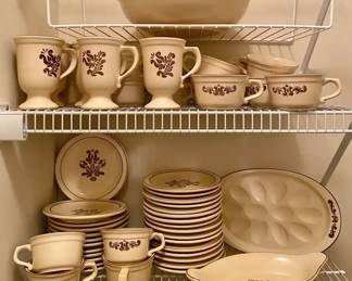 123 Pfaltzgraff Village Stoneware