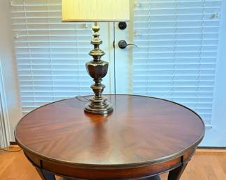 303 Vtg Coffee Table Lamp