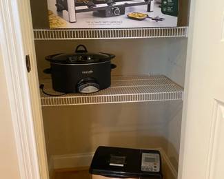 200 Kitchen Appliance Assortment