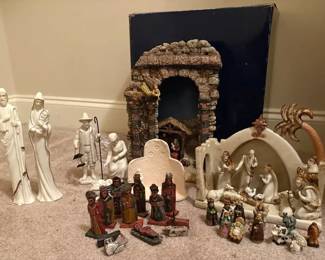 612 Nativity Scene Variety