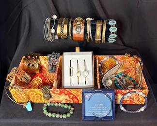 327 Bountiful Bracelets