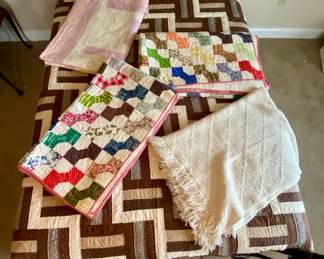 008 625 Quaint Quilts For A Twin Bed