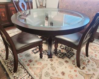 ROUND TABLE BY HOOKER