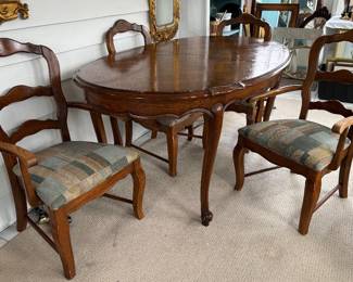 Very Sweet Traditional  French Dining Table with 4 Arm Chairs - Good Condition - Chevron Pattern Table Top