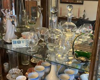 Vintage glassware, ceramics, and collectibles