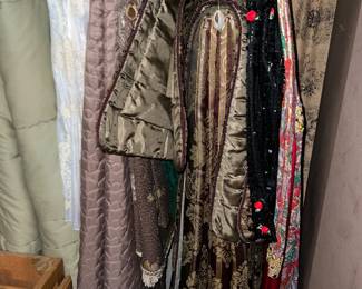 Vintage decorative comforters in luxurious materials