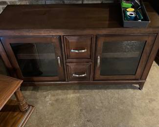 Raymour & Flanigan Granthorn TV console