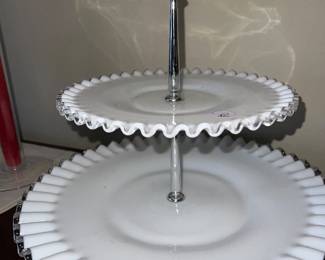 Vintage Fenton Art Glass Silvercrest 3-Tier Cupcake Server