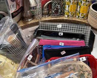 make up bags, beauty products