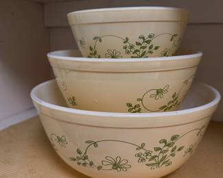 PYREX "Shenandoah" vintage mixing bowls