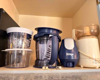 Ninja blender food processor with cups