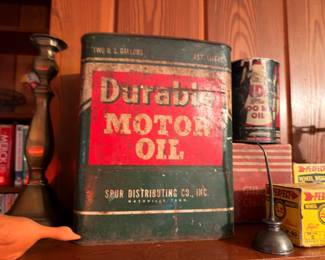 Vintage Durable Motor Oil can, Spur Distributing Co. Nashville