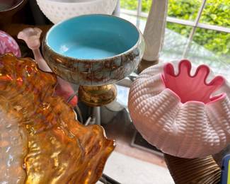 Vintage art glass, pink ruffled bowl, amber glass, pottery