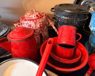Red speckled graniteware collection, enamelware cups and kettles
