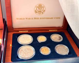 World War II 50th Anniversary commemorative coin set in presentation case