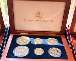 World Cup USA 1994 commemorative coin set in wooden presentation case
