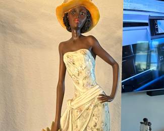 Giuseppe Armani "Georgia - Black Lady With Flowers" Porcelain Figurine