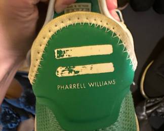 Adidas Pharrell Williams Tennis Hu "Holi Bright Green"