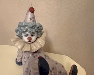 Lladro Porcelain Clown Figurine "Tired Friend"