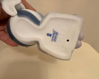 Lladro "Pierrot with Puppy and Ball" Porcelain Figurine #5278