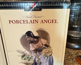 Member's Mark 2006 Holiday Collection Hand Painted Porcelain Angel Figurine