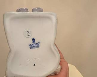 Lladro Porcelain Figurine "Pierrot with Puppy"