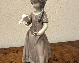 Lladro "American Love" Porcelain Figurine