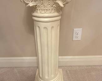 Corinthian Column Pedestal Stand