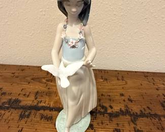 Lladro Porcelain Figurine 'Polynesian Love'