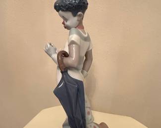 Lladro "On The Move" Porcelain Figurine