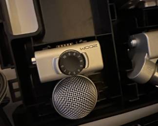 Zoom H6 Handy Recorder with Accessories