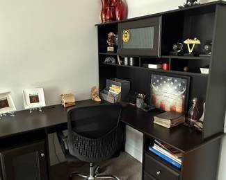 Bush Furniture Cabot L-Shaped Computer Desk with Hutch in Espresso Oak