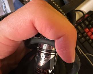 Shure SM7B Vocal Microphone with Yorkville Cables