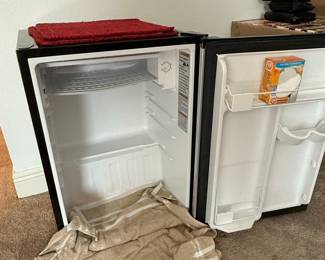 Compact Mini Refrigerator