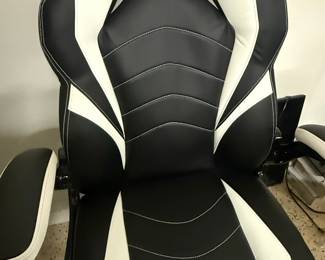 Staples Emerge Vortex Bonded Leather Gaming Chair