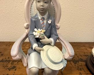 Lladro Porcelain Figurine "All Dressed Up" Black Legacy Collection #5909