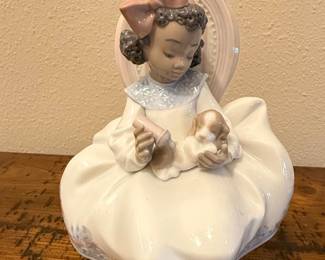 Lladro Porcelain Figurine "Just a Little More" 5908 Black Legacy Collection