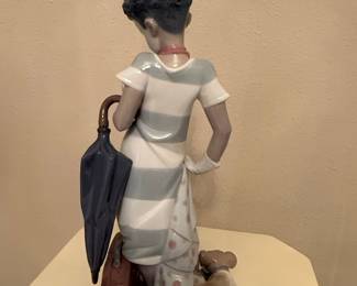 Lladro "On The Move" Porcelain Figurine